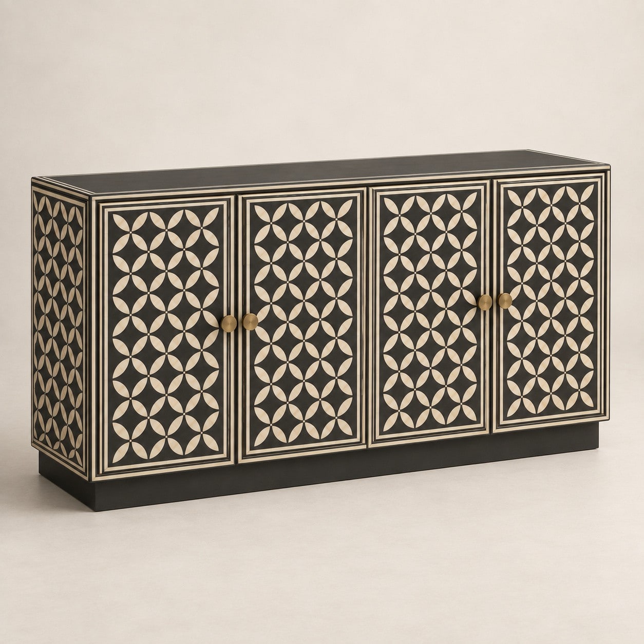 Marlowe Four-door sideboard